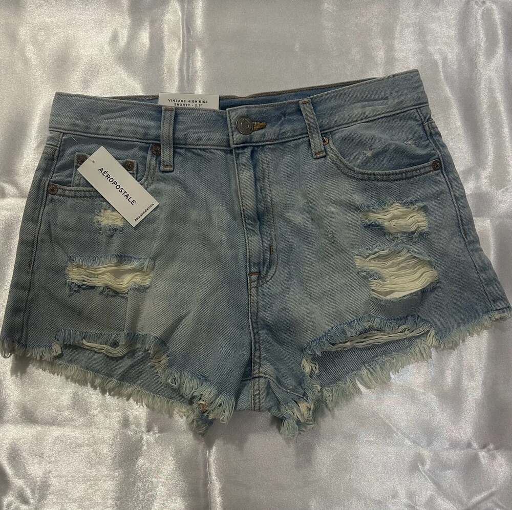 Aeropostale Vintage High Rise Shorty Distressed Denim Shorts 2.5"